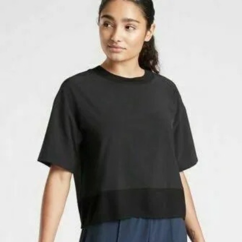 Athleta Zephyr Crop Tee Black EUC